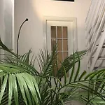 Botanical Garden's Flat Nápoly